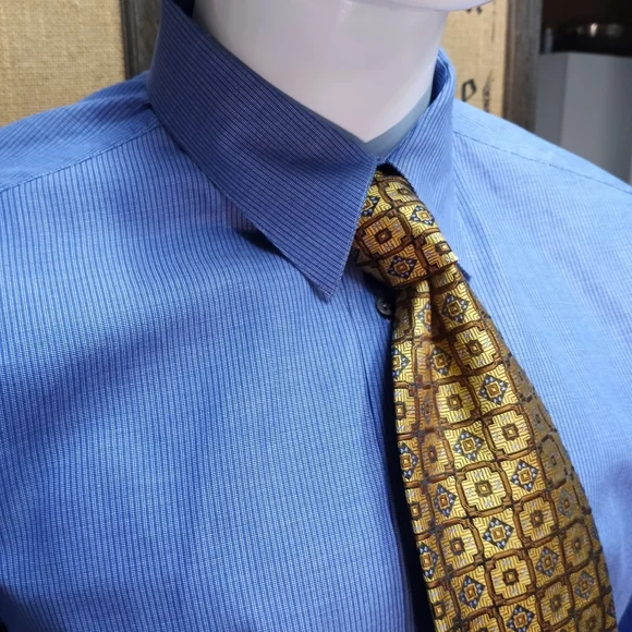 Ermenegildo Zegna Dress Shirt, French Cuffs, 16 1/2 - Picture 6 of 12